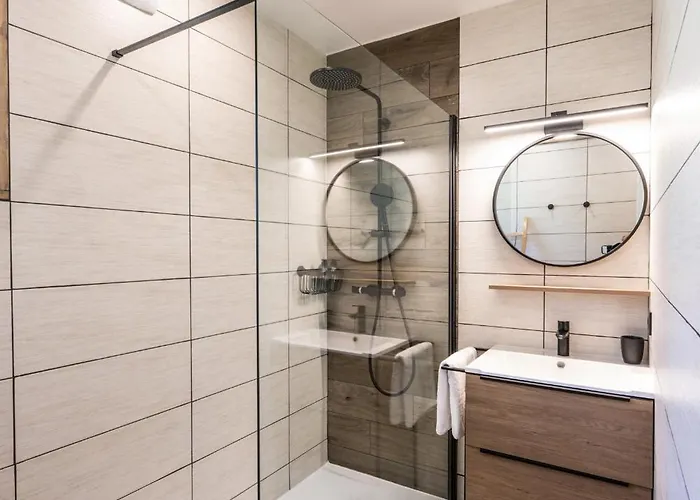 Neuf, Jacuzzi, Piscine Privee Mai-sept, Petanque, Proche Paradiski La Plagne