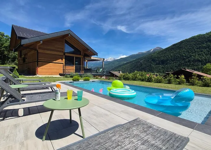 Alpesi faház Neuf, Jacuzzi, Piscine Privee Mai-sept, Petanque, Proche Paradiski La Plagne