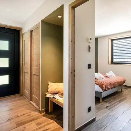 Chalet Neuf 10 Pers - Piscine, Jacuzzi & Vue La Plagne