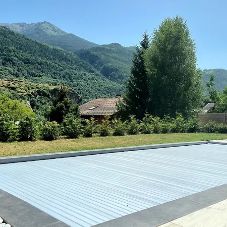 Chalet Neuf 10 Pers - Piscine, Jacuzzi & Vue