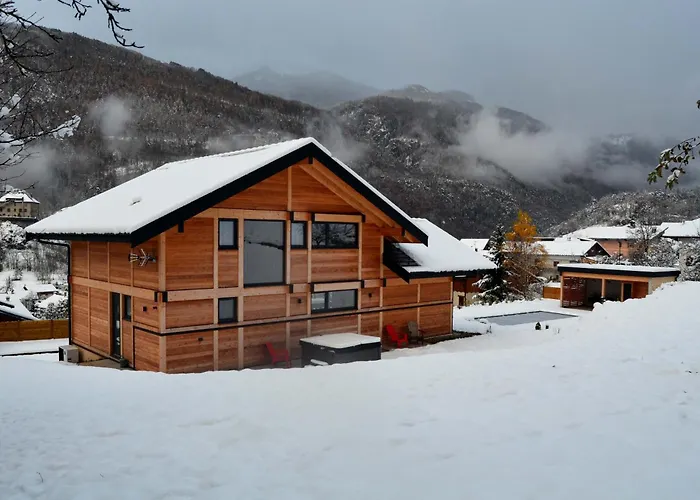 Chalet Neuf, Jacuzzi, Piscine Privee Mai-sept, Petanque, Proche Paradiski *