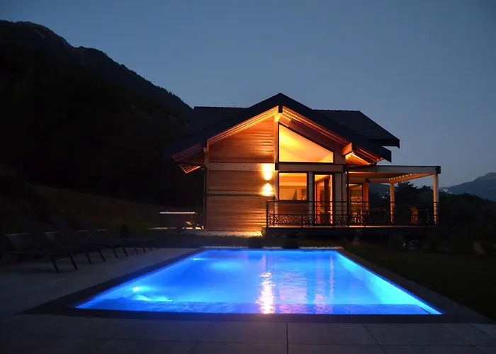 Neuf, Jacuzzi, Piscine Privee Mai-sept, Petanque, Proche Paradiski Chalet La Plagne