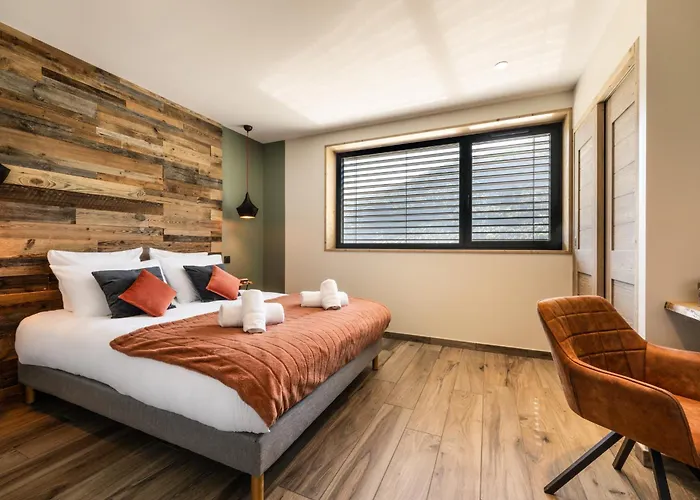 Chalet Neuf, Jacuzzi, Piscine Privee Mai-sept, Petanque, Proche Paradiski