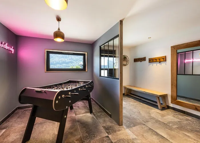 Chalet Neuf, Jacuzzi, Piscine Privee Mai-sept, Petanque, Proche Paradiski *