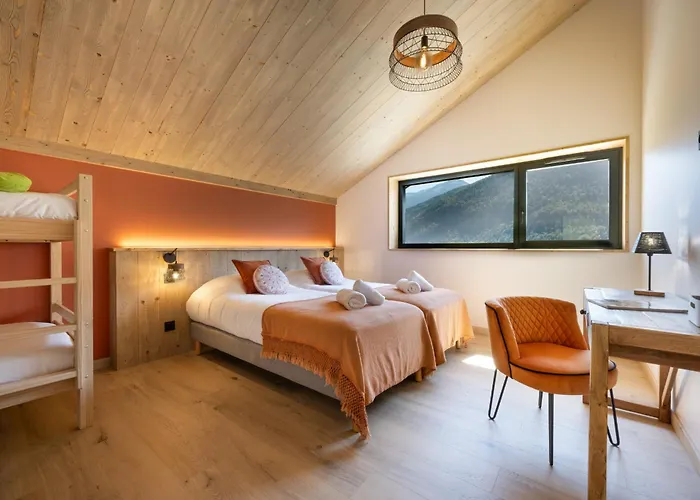 Chalet Neuf, Jacuzzi, Piscine Privee Mai-sept, Petanque, Proche Paradiski