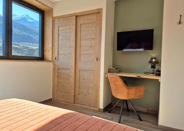 Neuf, Jacuzzi, Piscine Privee Mai-sept, Petanque, Proche Paradiski Chalet